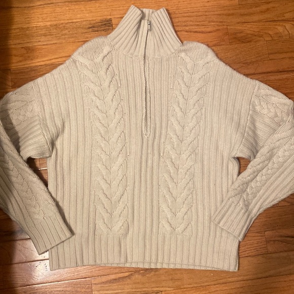 Open Back Wool & Cashmere-Blend Sweater - Picture 4 of 9